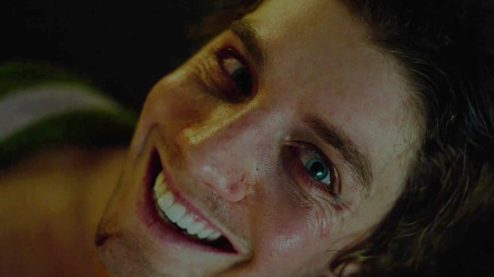 Além do trailer, a Paramount também revelou o poster oficial de “Sorria 2” em suas redes sociais